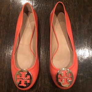 Like new! Tory Burch Reva Coral Flats